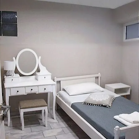 Julia House * La Canea