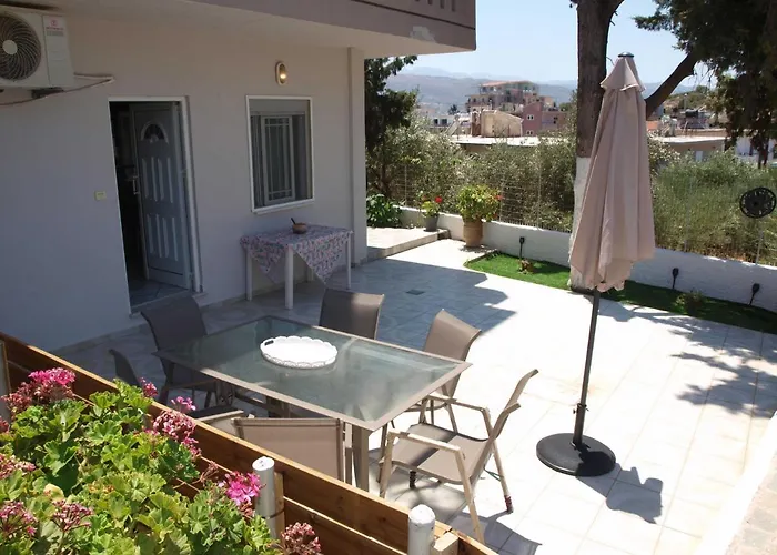 Апартаменти Julia House *