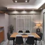 Julia House Apartment